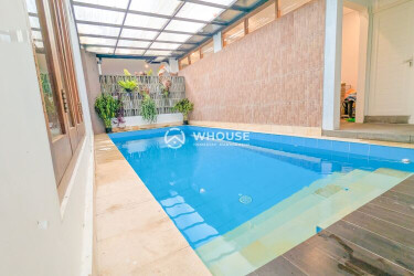 Homestay Jogja - Villa Luxury Rhafardan