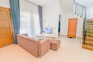 Homestay Jogja - WHouse Laguna Spring